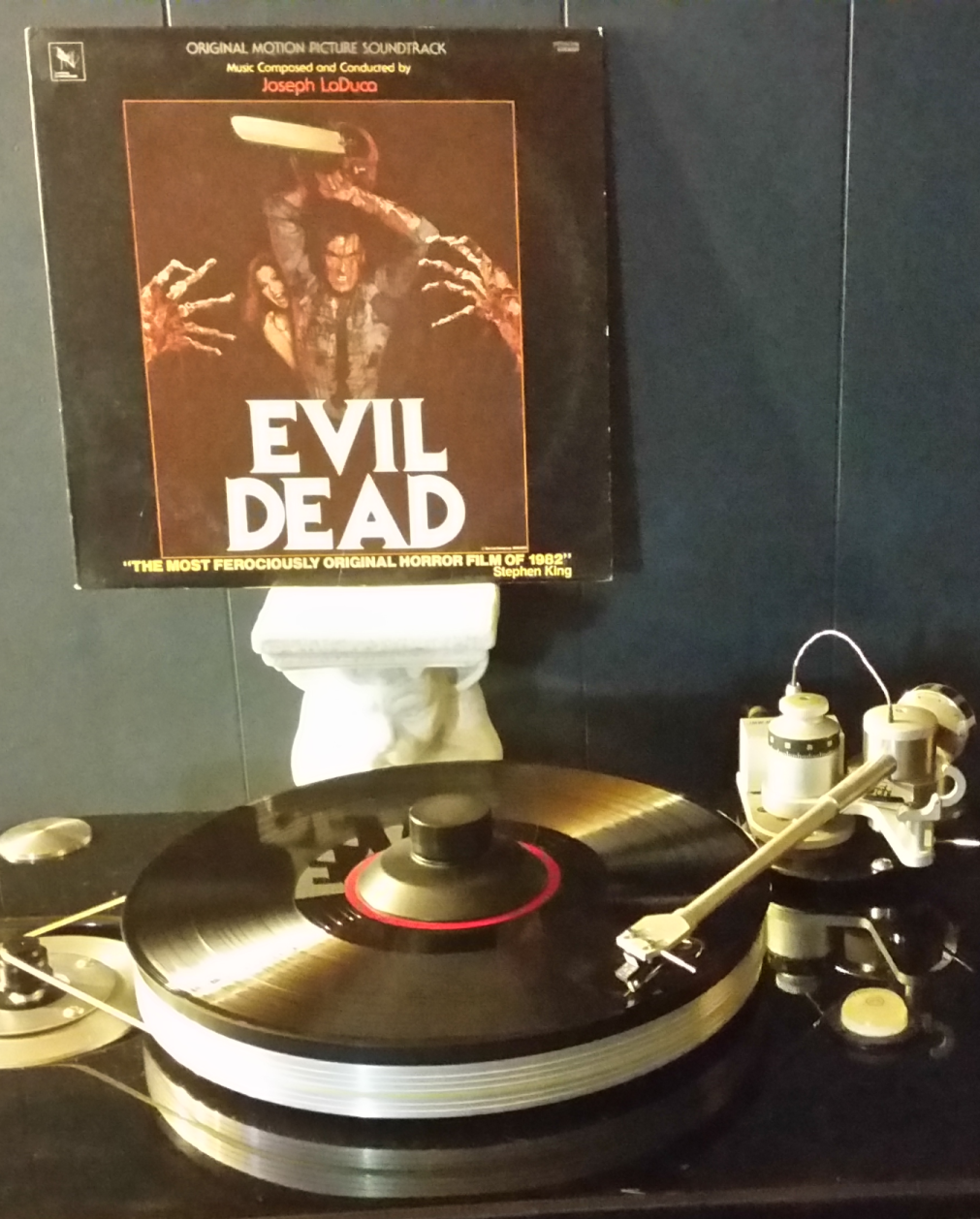 evildeadplaying2.jpg.png